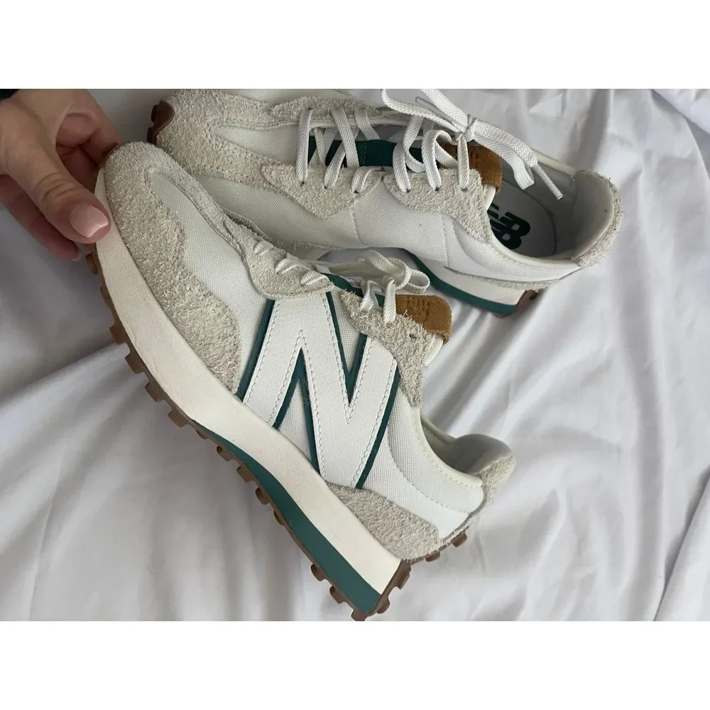 New Balance‎ 327 in Vintage Teal - Picture 6 of 14